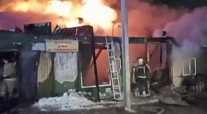Al menos 20 personas mueren durante un incendio en Siberia