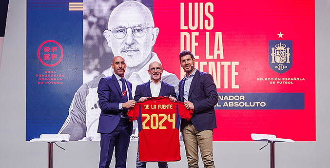 Real Federación Española de Fútbol presentó a Luis de la Fuente (+Video)