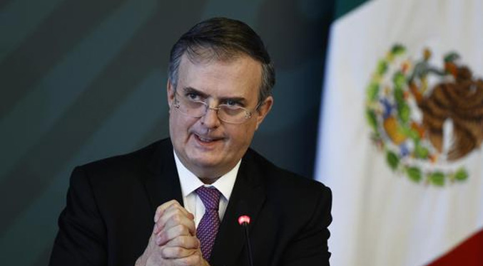 Ebrard reprueba expulsión de embajador mexicano en Perú