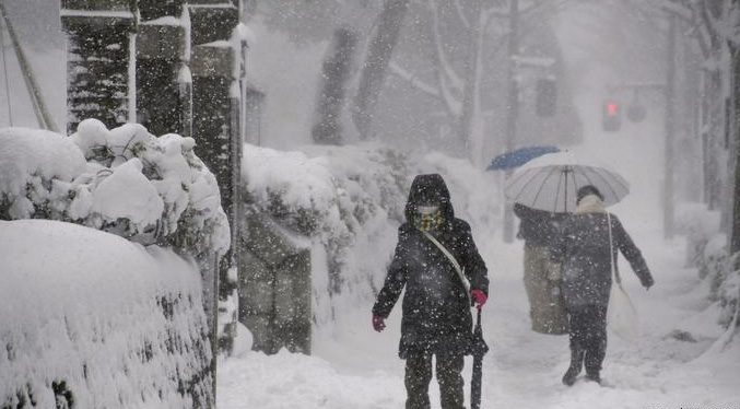 Nevadas en Japón dejan 18 muertos y un centenar de heridos