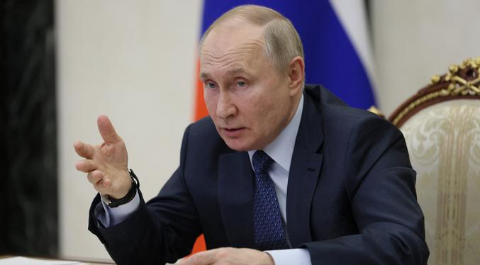 Putin insta a los servicios de seguridad del país a redoblar su labor