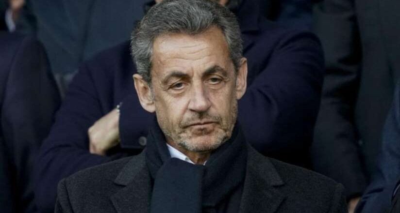 Sarkozy en el banquillo para intentar revertir su condena a prisión firme