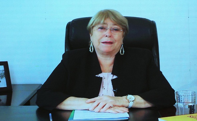 Premian en España a Michelle Bachelet por contribuir a los DDHH