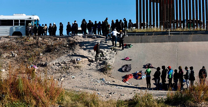 Flujo de migrantes crece 40 % en la frontera sur de México rumbo a fin de año