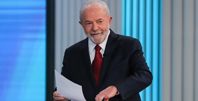 Lula anuncia 16 nuevos ministros y da una cartera al vicepresidente