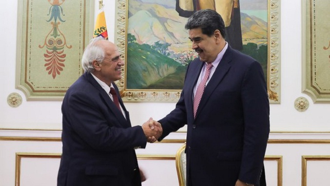 Maduro recibe a Samper para evaluar el posible relanzamiento de Unasur