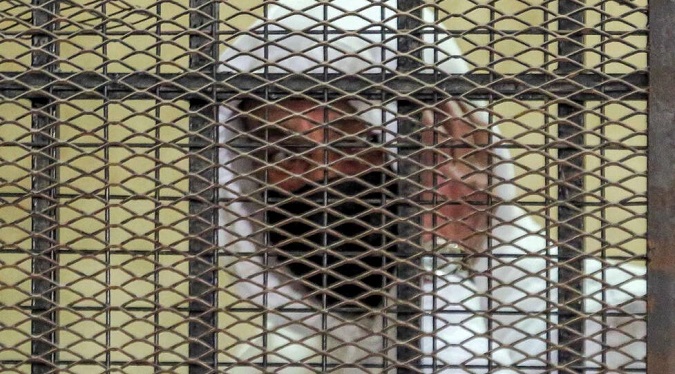 Muere un magnate egipcio condenado a tres años de cárcel por tráfico de menores