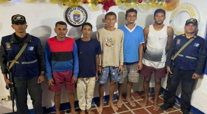 Rescatan a cinco marineros en Los Roques