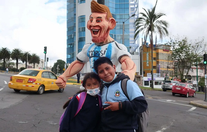 Messi, el monigote más buscado en la capital ecuatoriana
