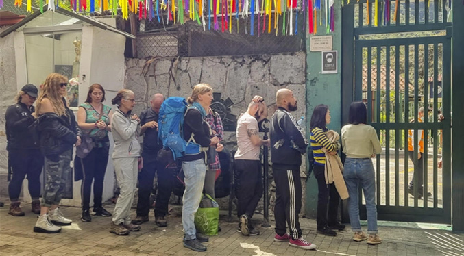 Chile anuncia vuelo chárter para evacuar turistas varados en Cusco