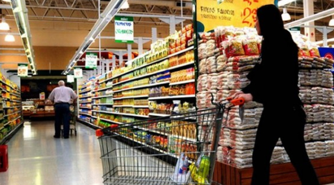Asdrúbal Oliveros: Precios en dólares de alimentos subieron un 66,7 %  en Venezuela durante el 2022