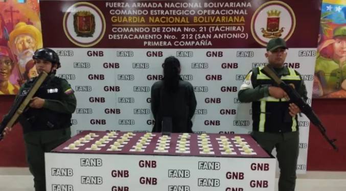 Atrapan en zona fronteriza a mujer con 50 dediles de cocaína