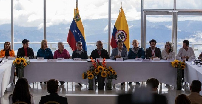 ELN confirma encuentro el 18-E en Caracas con gobierno de Gustavo Petro