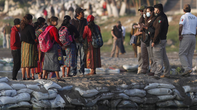 Las peticiones de asilo caen un 50 % en la frontera sur de México tras la ola migratoria