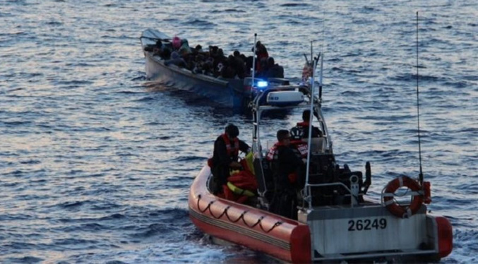 Autoridades de Miami interceptan barco que ocultaba a migrantes haitianos