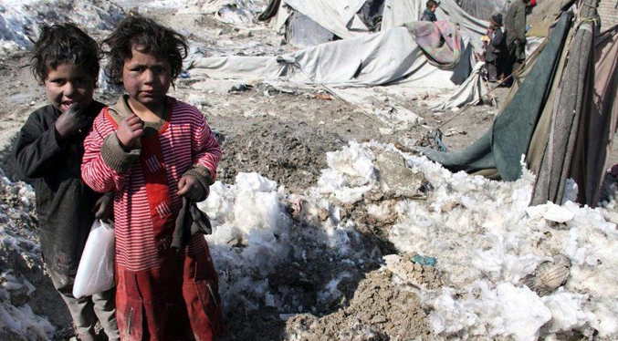 Fallecen seis niños por bajas temperaturas en Afganistán
