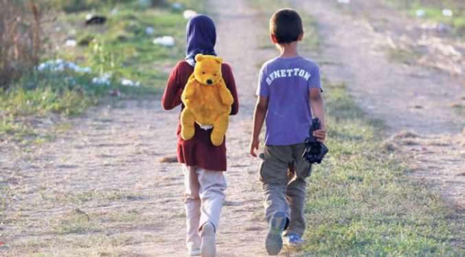 Venezolanos advierten los peligros de llevar los niños en la travesía hasta EEUU