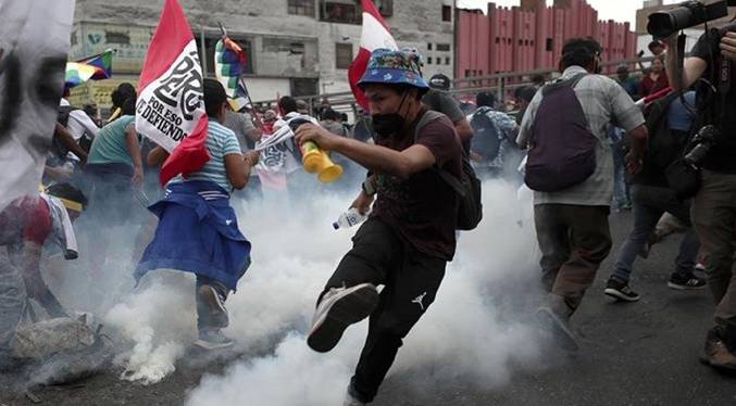Se eleva a 50 la cifra de fallecidos en Perú por protestas