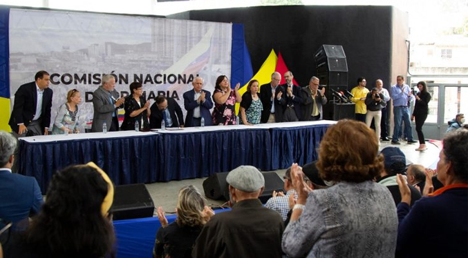 Oposición prevé financiar primarias con aportes de venezolanos que viven dentro y fuera del país