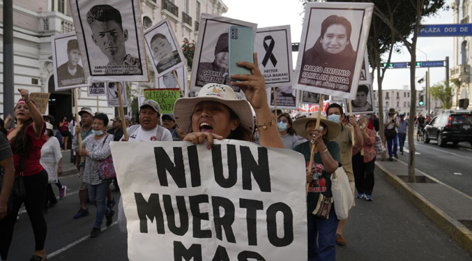 Perú suma 62 fallecidos por las protestas