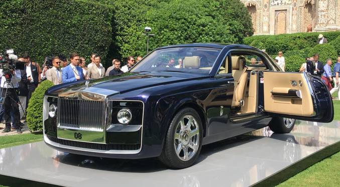 Ajeno a la crisis por el coste de la vida, Rolls-Royce bate récord de ventas