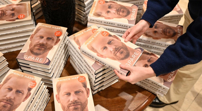 Las memorias del príncipe Enrique venden 1,4 millones de ejemplares en inglés en el primer día