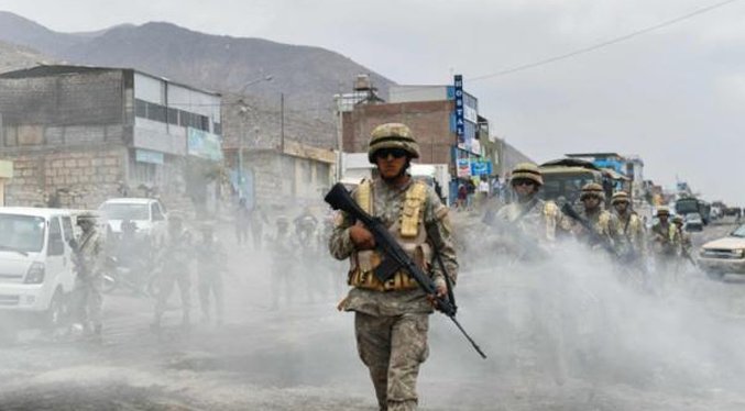 Perú decreta toque de queda en el epicentro de las protestas