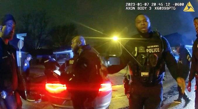 La policía de Memphis elimina la unidad de los agentes que causaron la muerte a Tyre Nichols