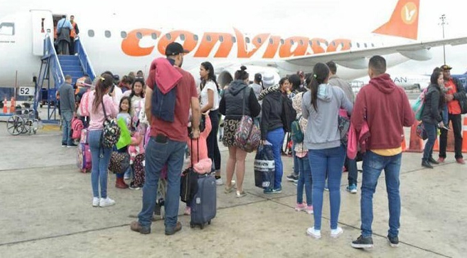 Otros 208 migrantes regresan a Venezuela en un vuelo de repatriación desde Estados Unidos