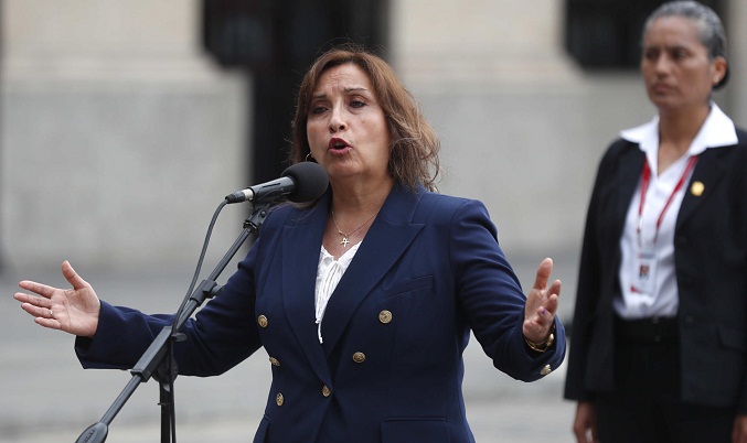 Presidenta Boluarte está ante el riesgo del aislamiento internacional