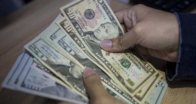 Tasa del dólar oficial cotiza a 19,27 bolívares