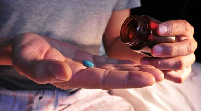 Emiten una alerta en México por un reto viral en TikTok de tomar medicamentos para el sueño