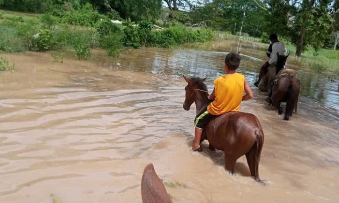 Inundadas varias comunidades en el municipio Catatumbo