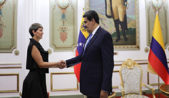 Primera dama de Colombia se reunió con Maduro en Miraflores