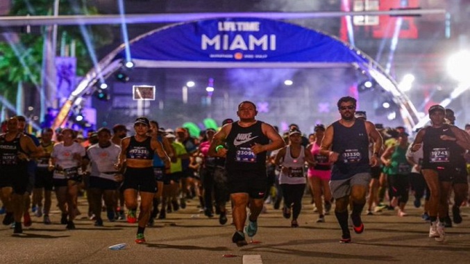 Miles de corredores tomarán las calles en el Maratón de Miami