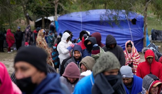 Migrantes buscan avanzar y desafiar nuevo programa de EEUU