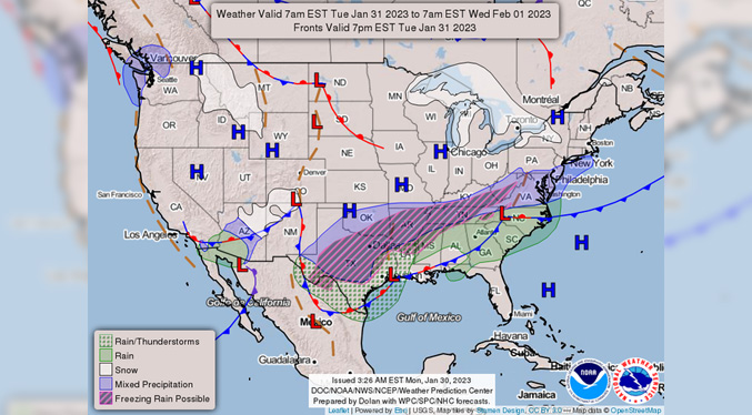 Tormenta invernal que azota el sureste de EEUU deja más de mil vuelos cancelados