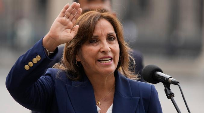 Presidenta de Perú: Llamo a mi querida patria a una tregua nacional