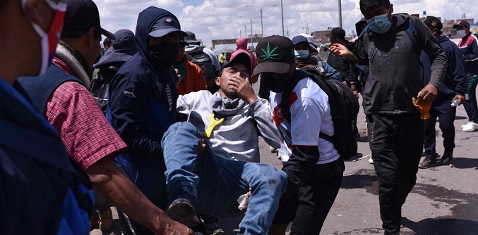Mueren 17 manifestantes durante protestas en Perú