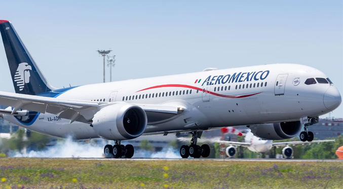 Aeroméxico cancela decenas de vuelos porque tienen personal sin experiencia