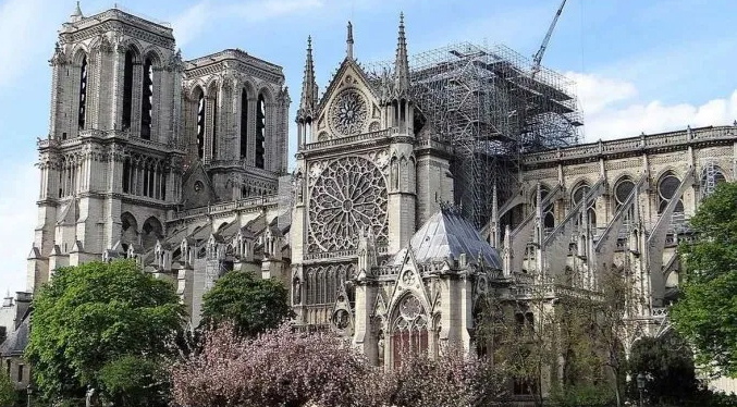 Catedral de Notre-Dame volverá a recuperar la célebre aguja a finales de este año