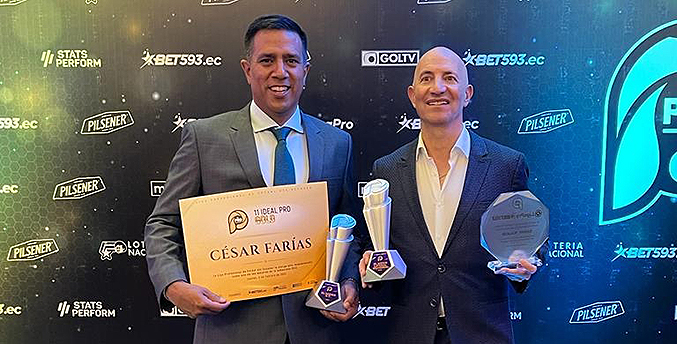 César Farías logró premio al mejor técnico de la liga de Ecuador 2022