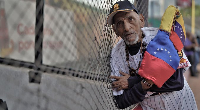 Jesús «Chivita» Lezama: El fanático número 1 de Leones del Caracas celebra 104 años