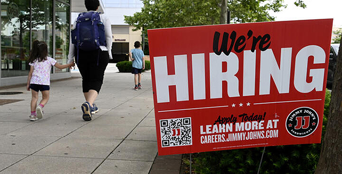 Desempleo en mínimos históricos en EEUU tras fuerte creación de puestos en enero