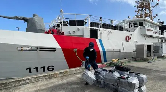 Incautan en Puerto Rico 45 kilos de cocaína en una embarcación