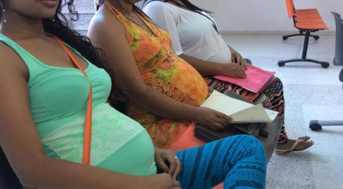 Ejecutivo evalúa planes para la prevención del embarazo en adolescentes