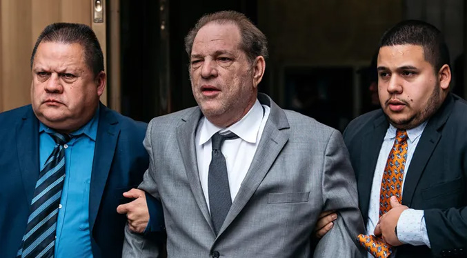 Harvey Weinstein espera sentencia por violación en Los Ángeles