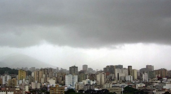 Venezuela amanece con poca nubosidad