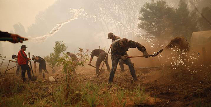 Chile confirma dos nuevas muertes en virulentos incendios y suma 26 fallecidos