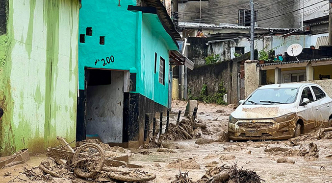 Lluvias dejan al menos 36 muertos en Brasil